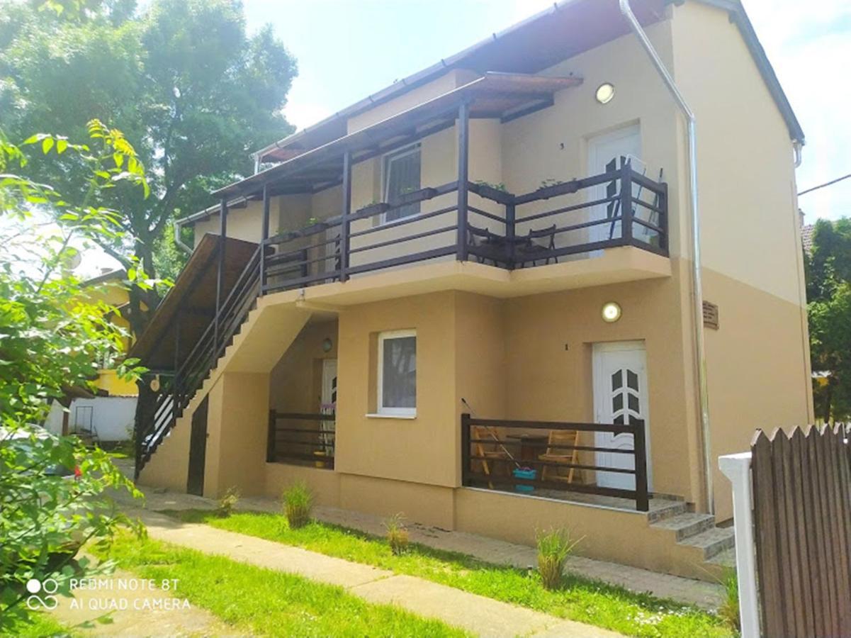 Marabella Apartmanok Hajduszoboszlo Exterior foto