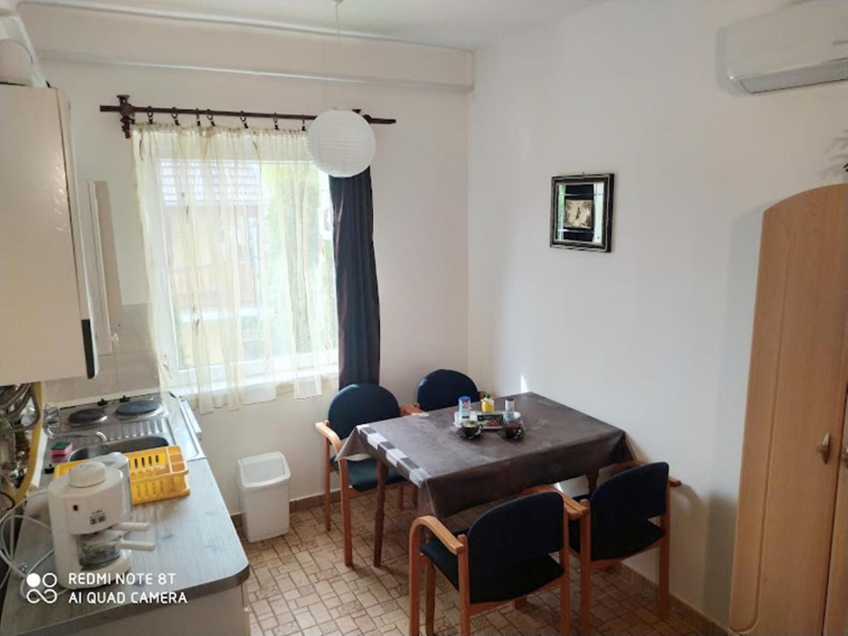 Marabella Apartmanok Hajduszoboszlo Exterior foto