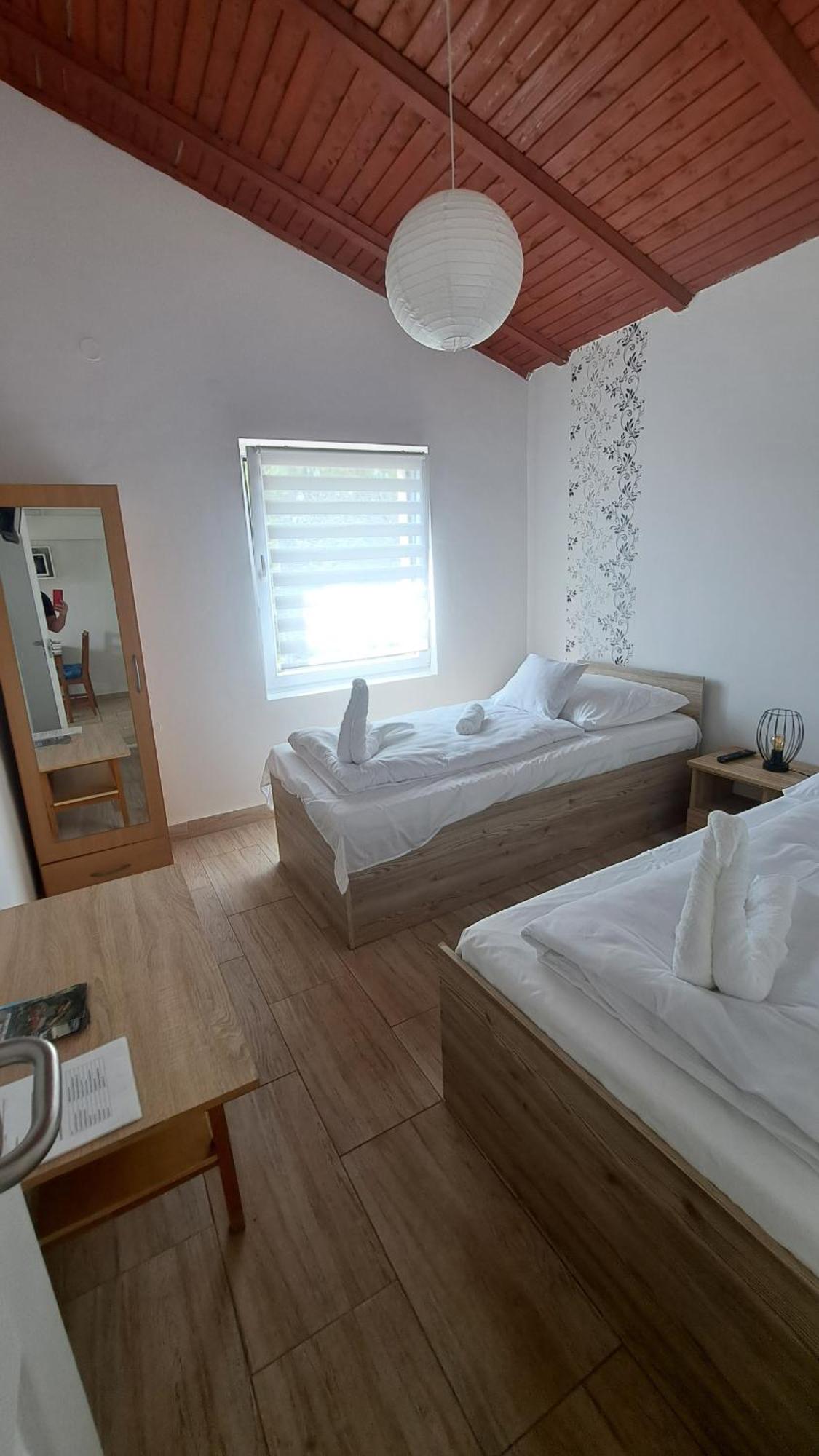 Marabella Apartmanok Hajduszoboszlo Exterior foto
