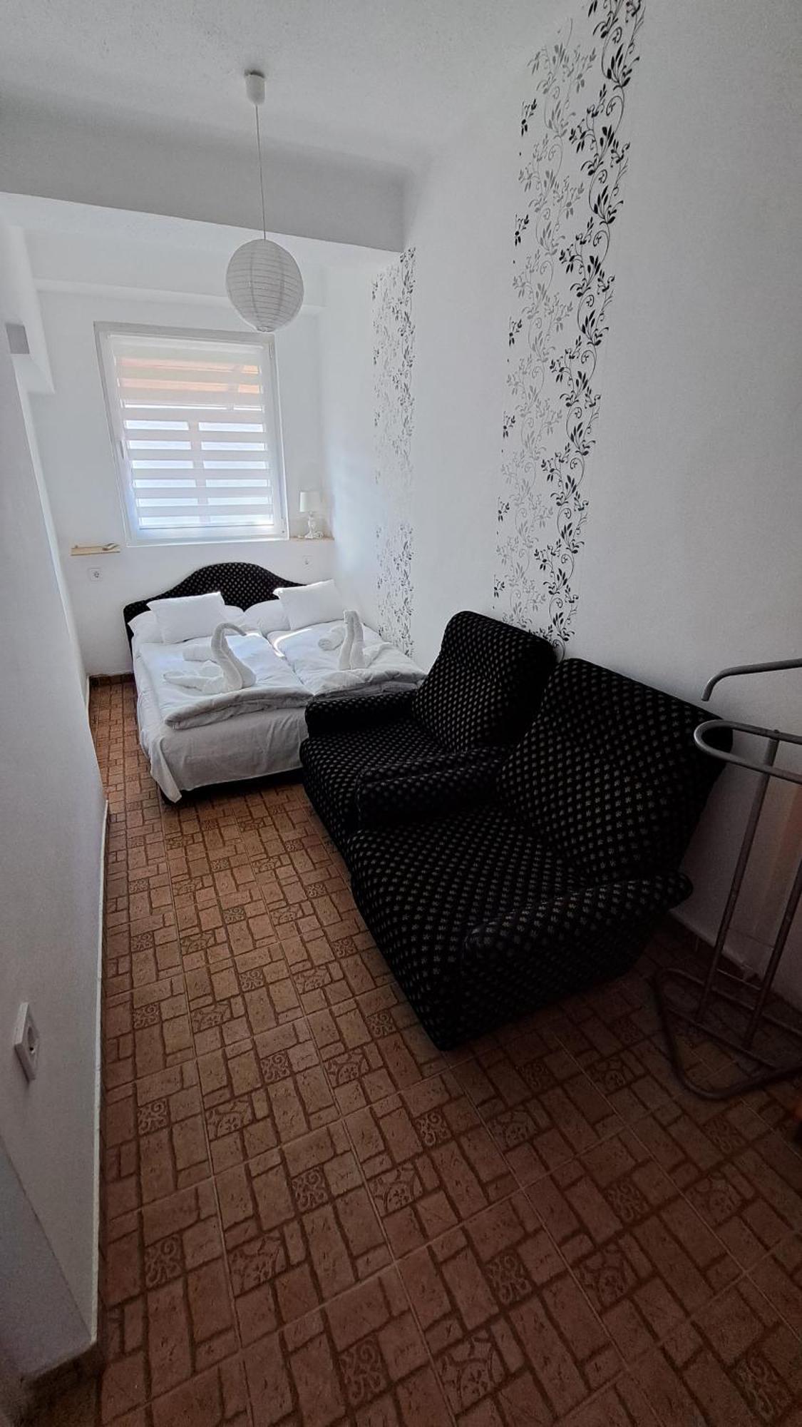 Marabella Apartmanok Hajduszoboszlo Exterior foto