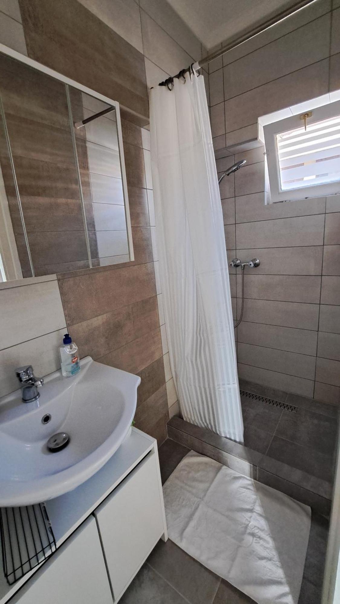Marabella Apartmanok Hajduszoboszlo Exterior foto